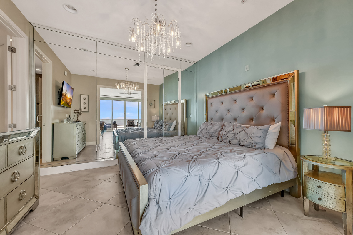 Master bedroom with king bed and 55 inch SMART Cable/Roku television!  Enjoy the privacy and comfort of this inside bedroom.