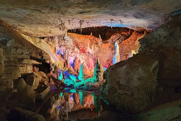 Forbidden Caverns 10 minutes away