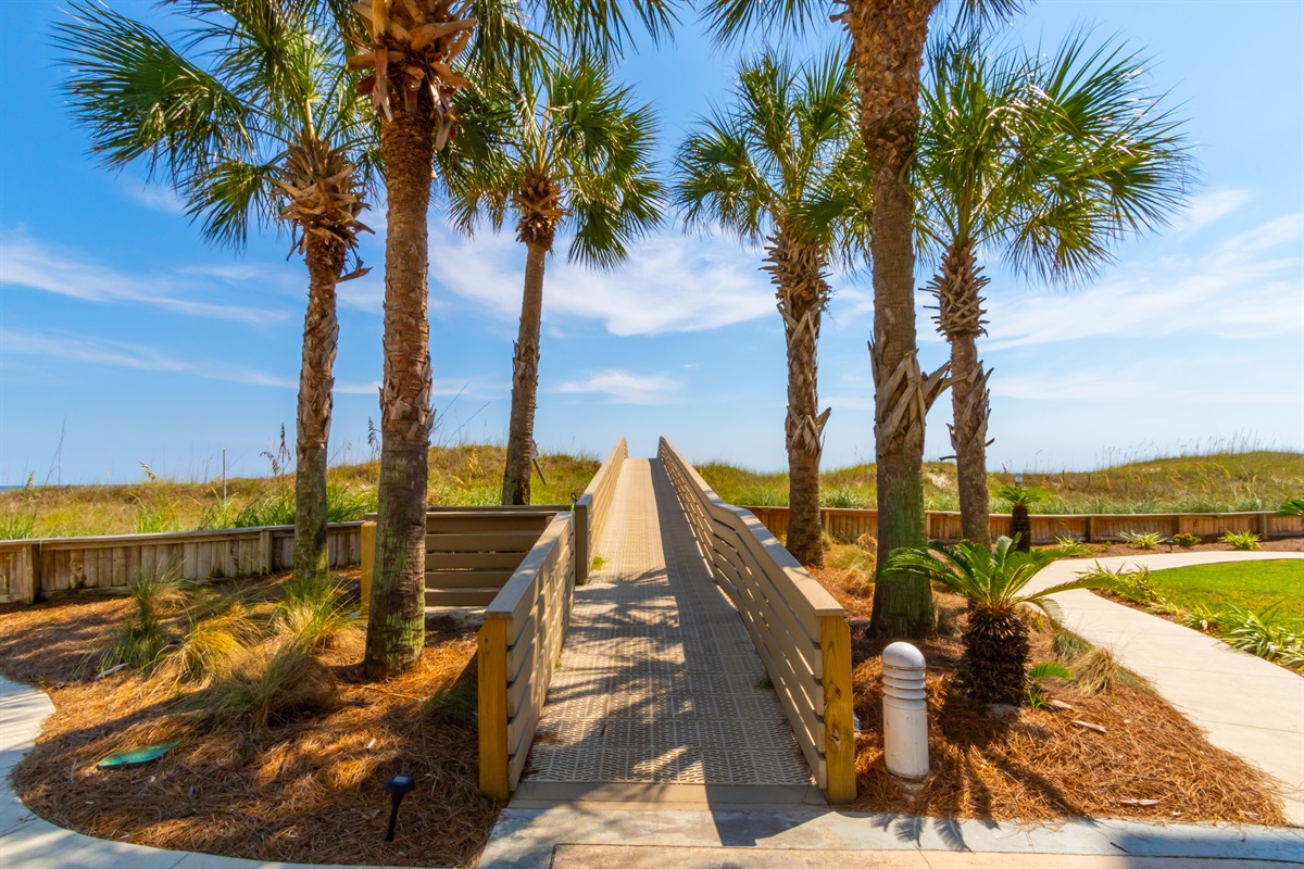 Steps to the beach!