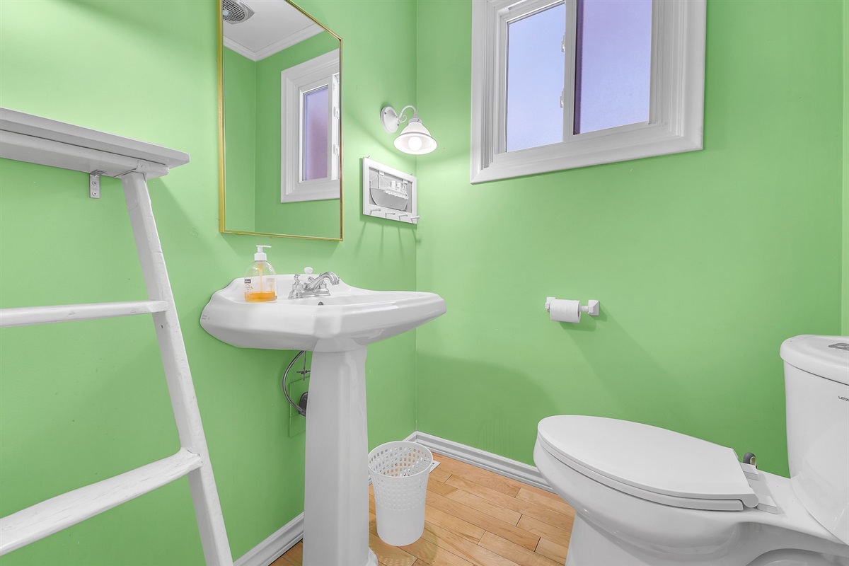 ea61fae579f346bdbabcb2232033fd20 Large