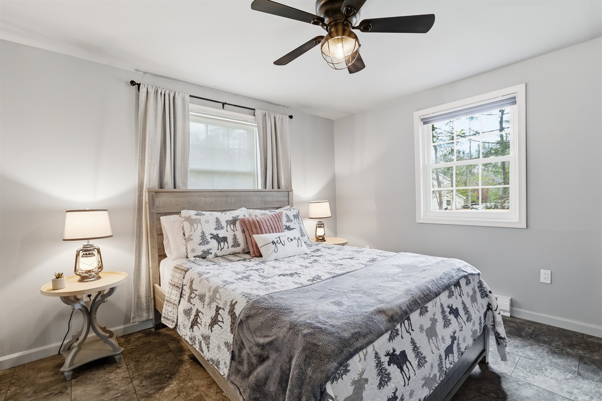 Relax in the king-sized bed and recharge after a day spent in nature.