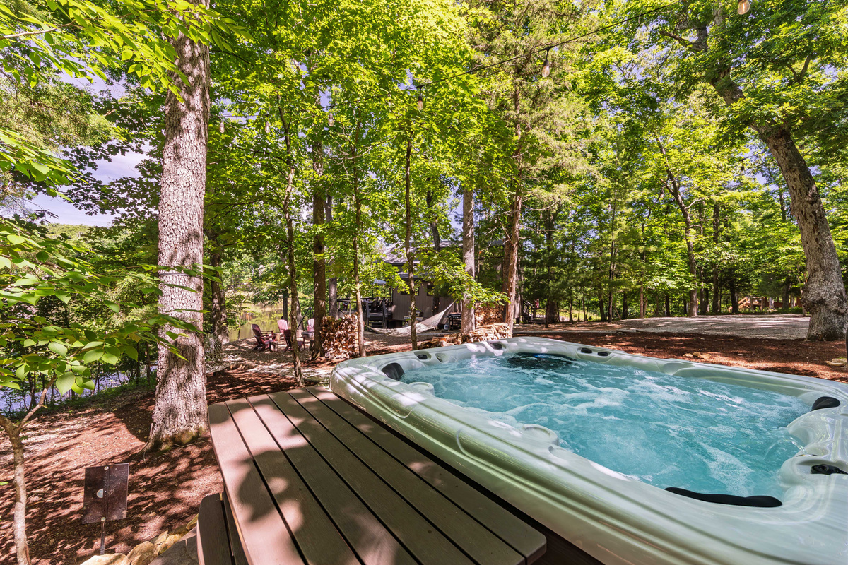 Hot tub under the trees
