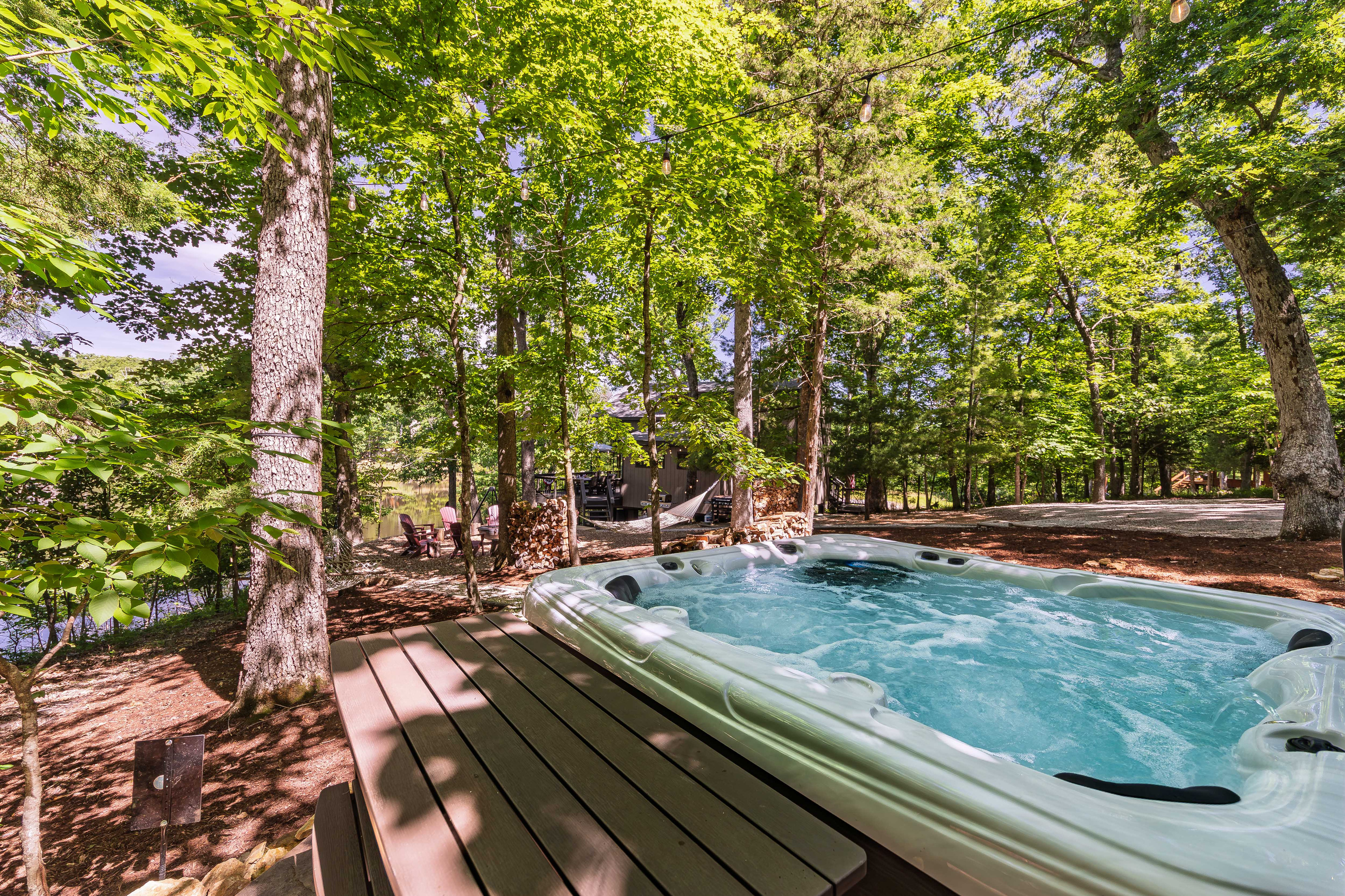 Hot tub under the trees