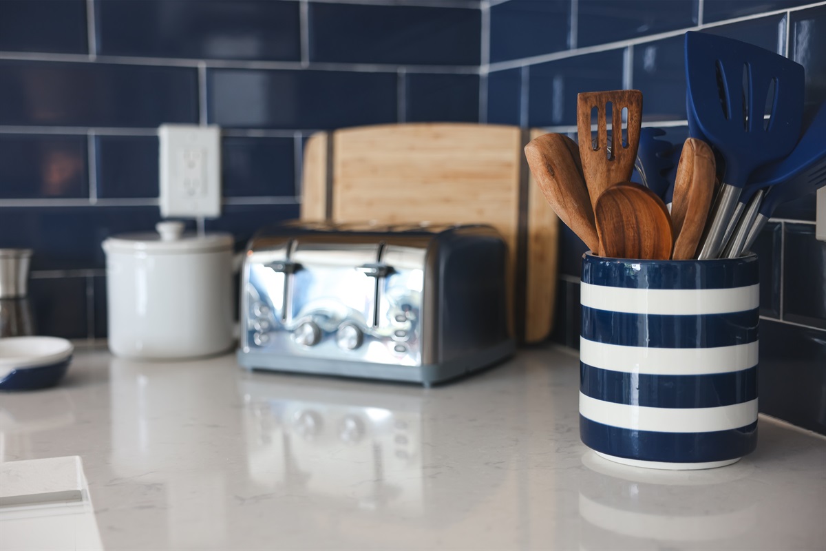 Perfectly equipped for gourmet meals or light snacks before heading to the beach.