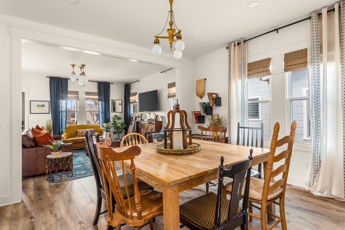 Dining table for up to 8 guests.