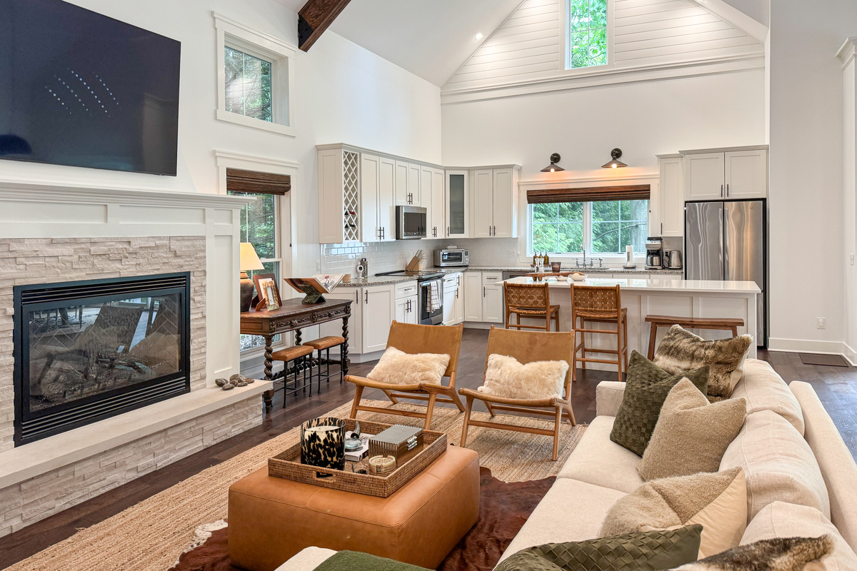 Living Room with Gas Fireplace