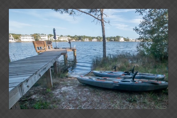 Two fishing kayaks - explore Eastern Lake or kayak to the beach!