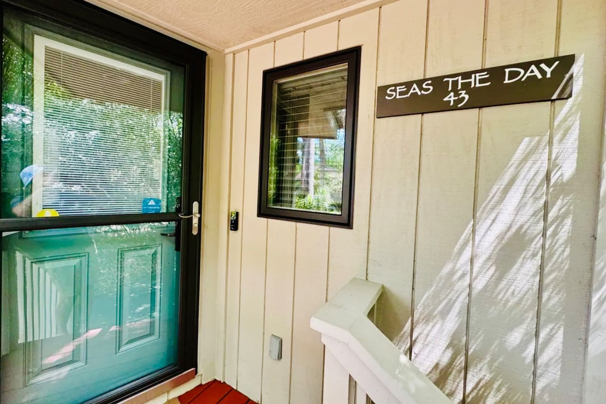 Front door of Seas the Day