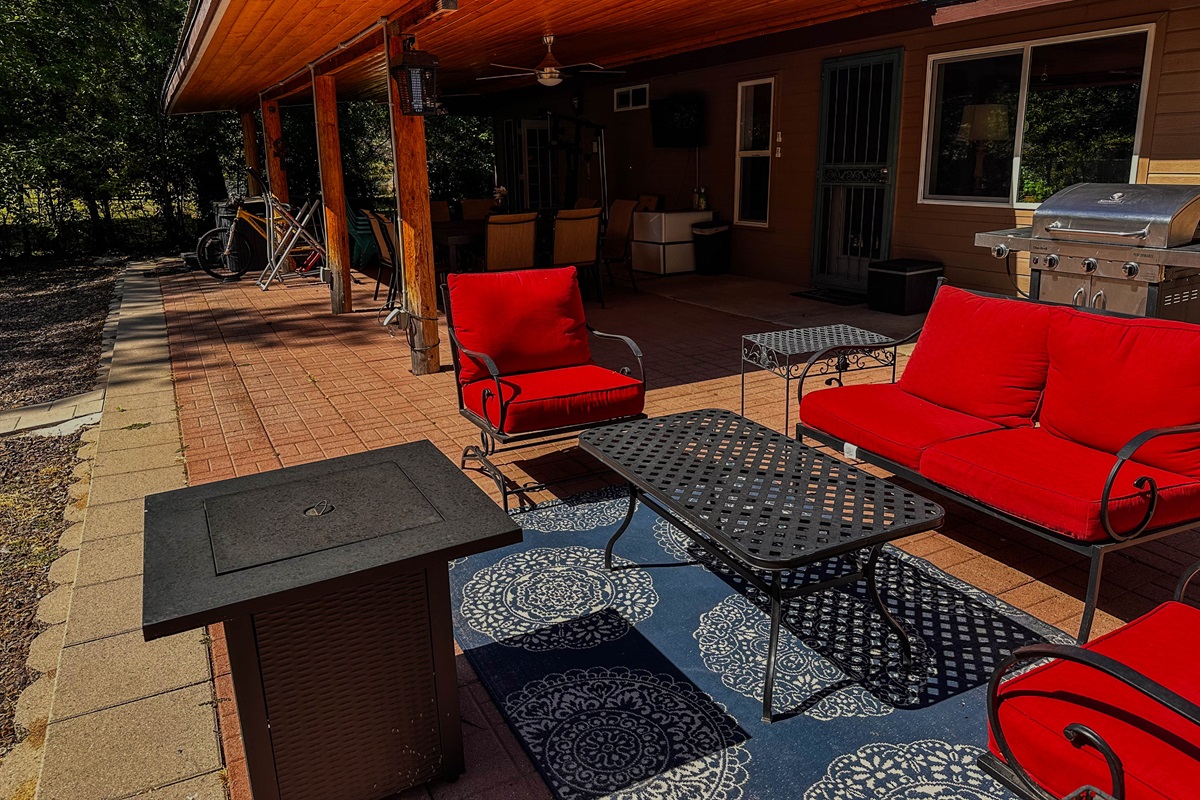 Outdoor seating - open sky with gas fire place