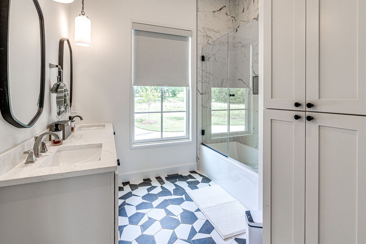 Guest Bathroom 1