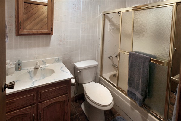 Upstairs Full Bath