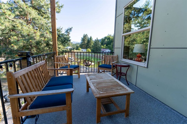 Private upper patio.