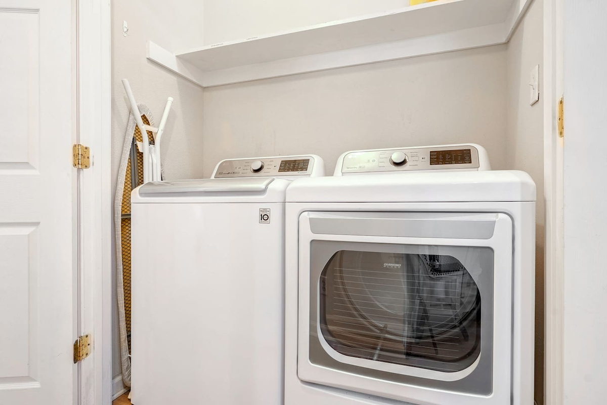 No need to overpack, you've got brand new high capacity LG laundry machines upstairs and down, and we provide detergent for free!
