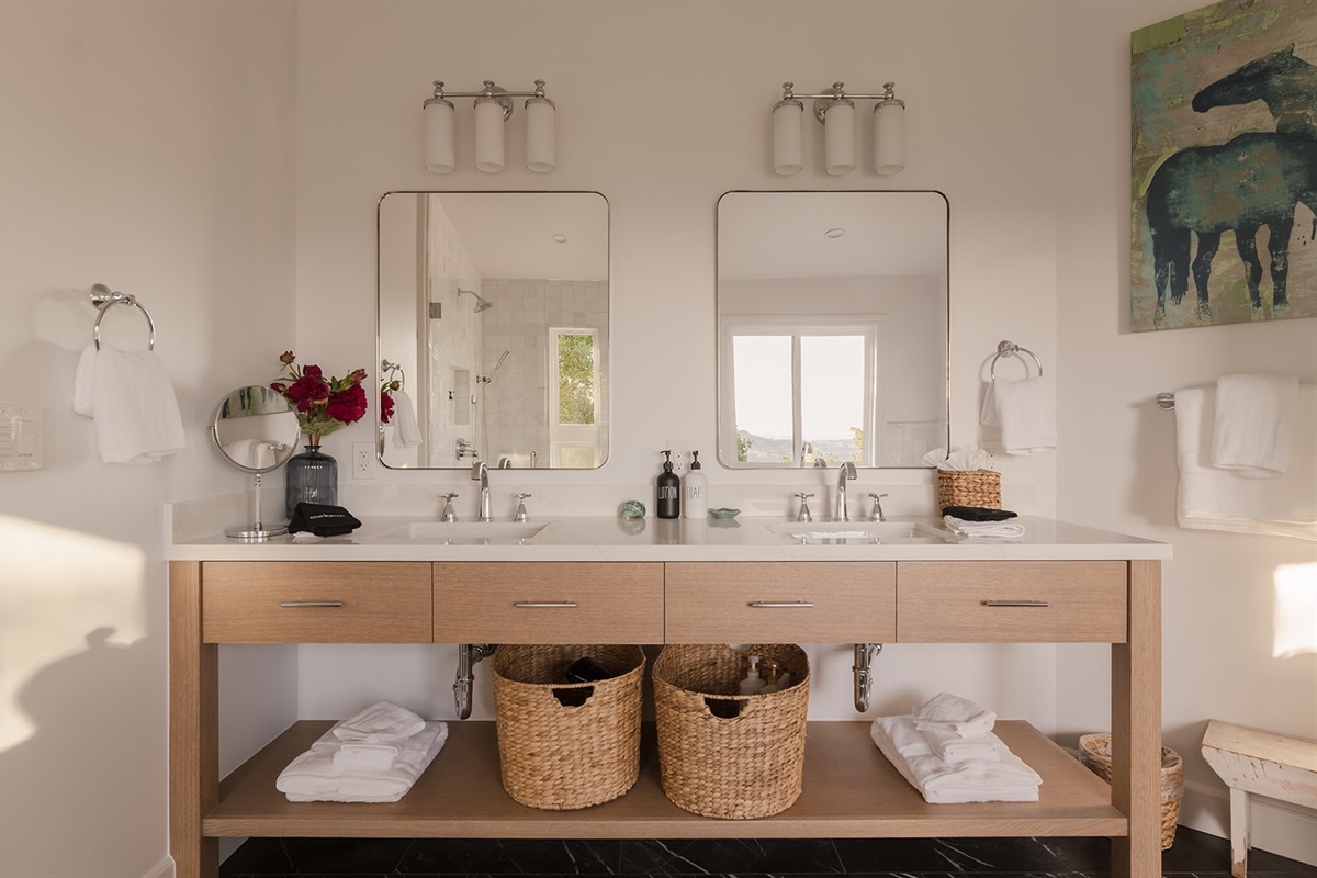 Luxurious and Relaxing Primary Suite Bath
