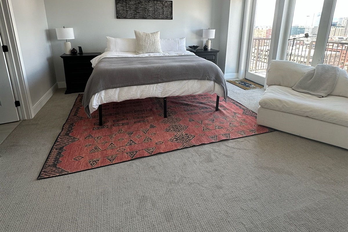 King Size Bed and Seating With an Amazing View