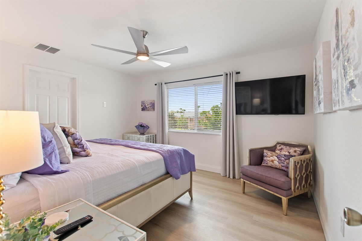 King Bedroom Upstairs