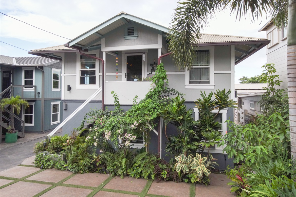 Adorable Craftsman Duplex
