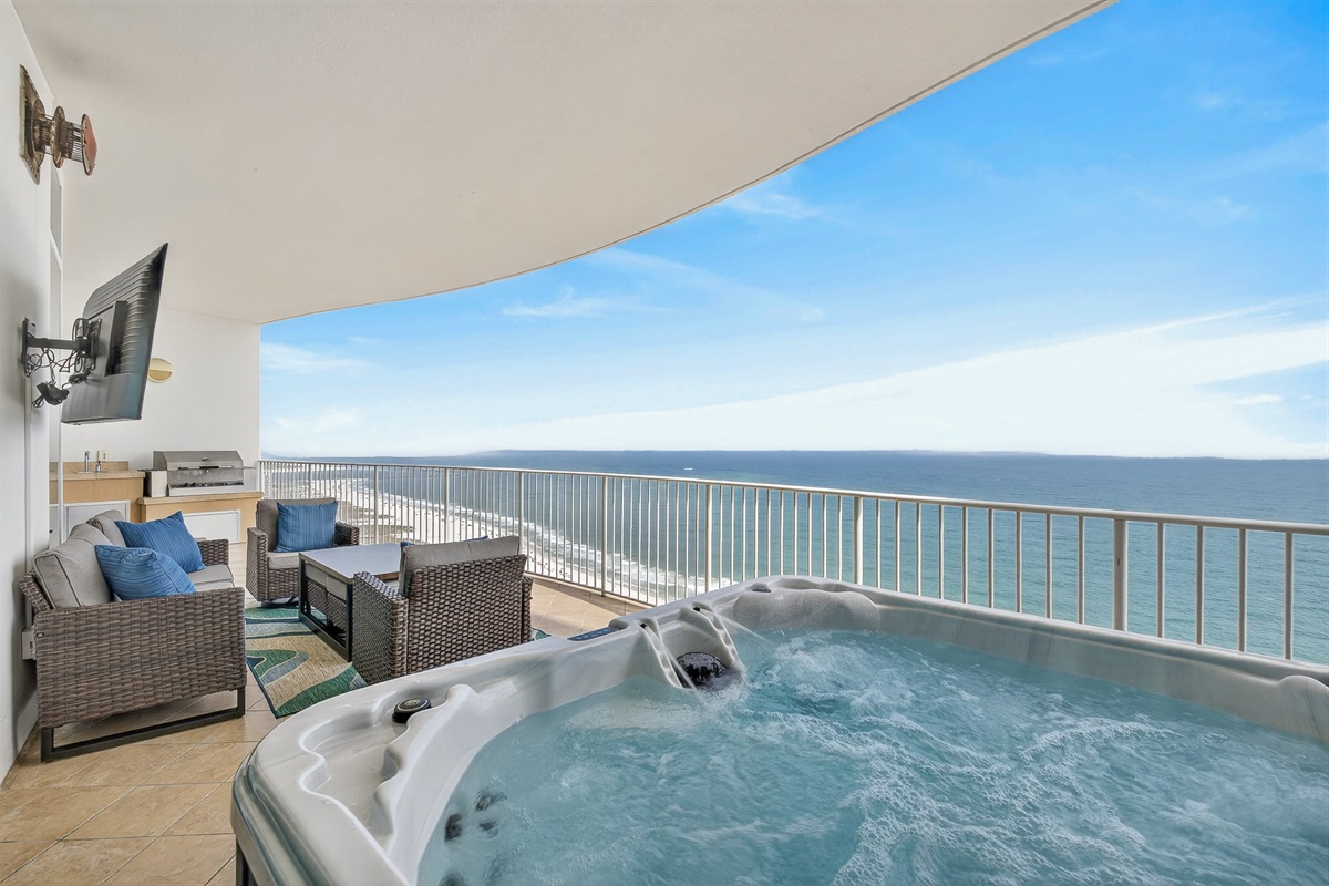 Private balcony, hot tub, TV