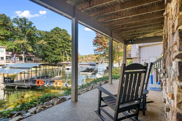 Watch the kids swim, fish and kayak — Breakaway on Lake Hamilton
