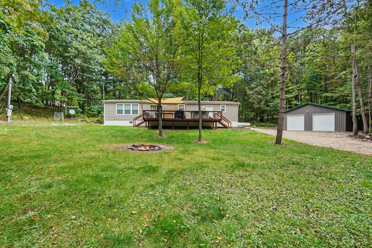 View of the front yard.
