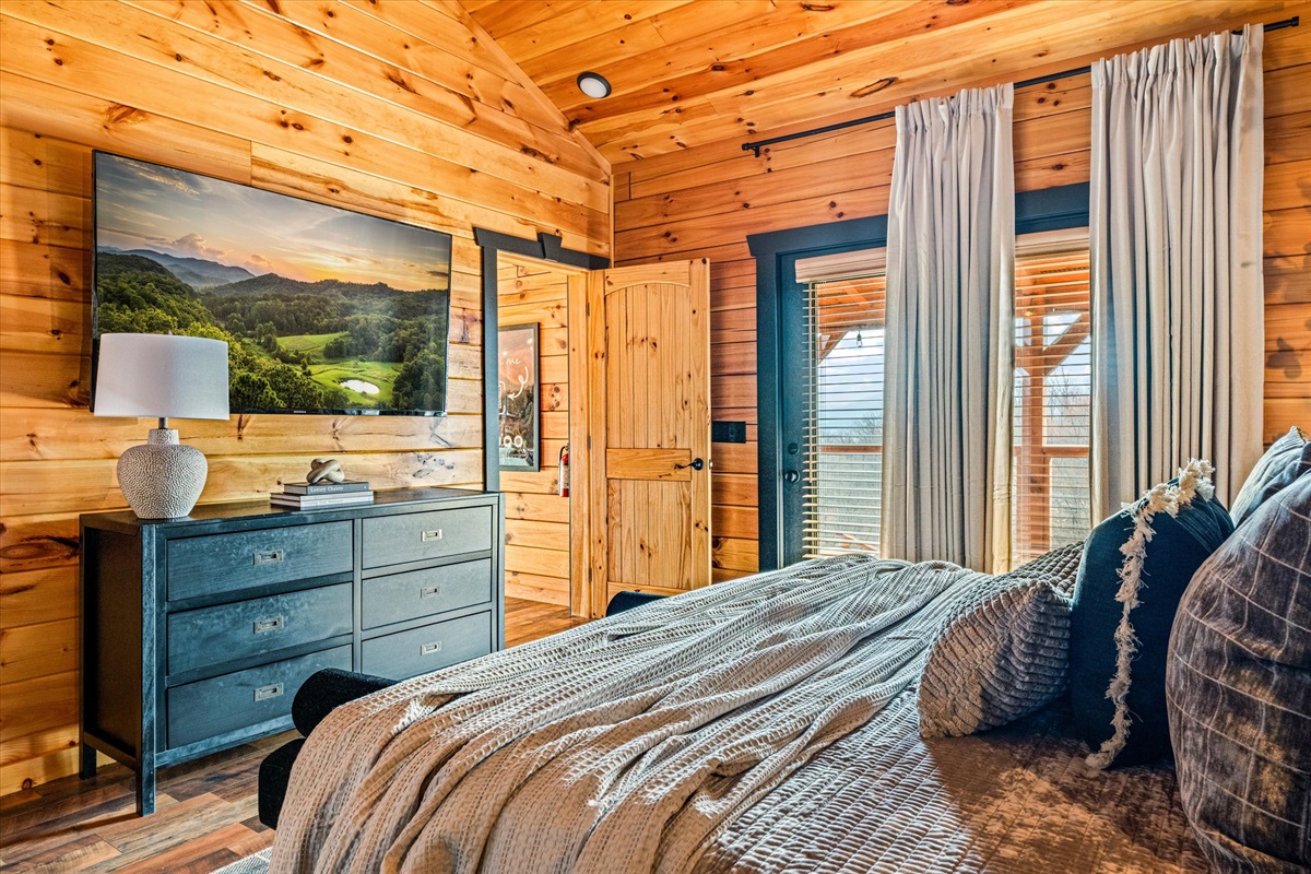 Step straight from your bedroom onto the deck 🌿☀️