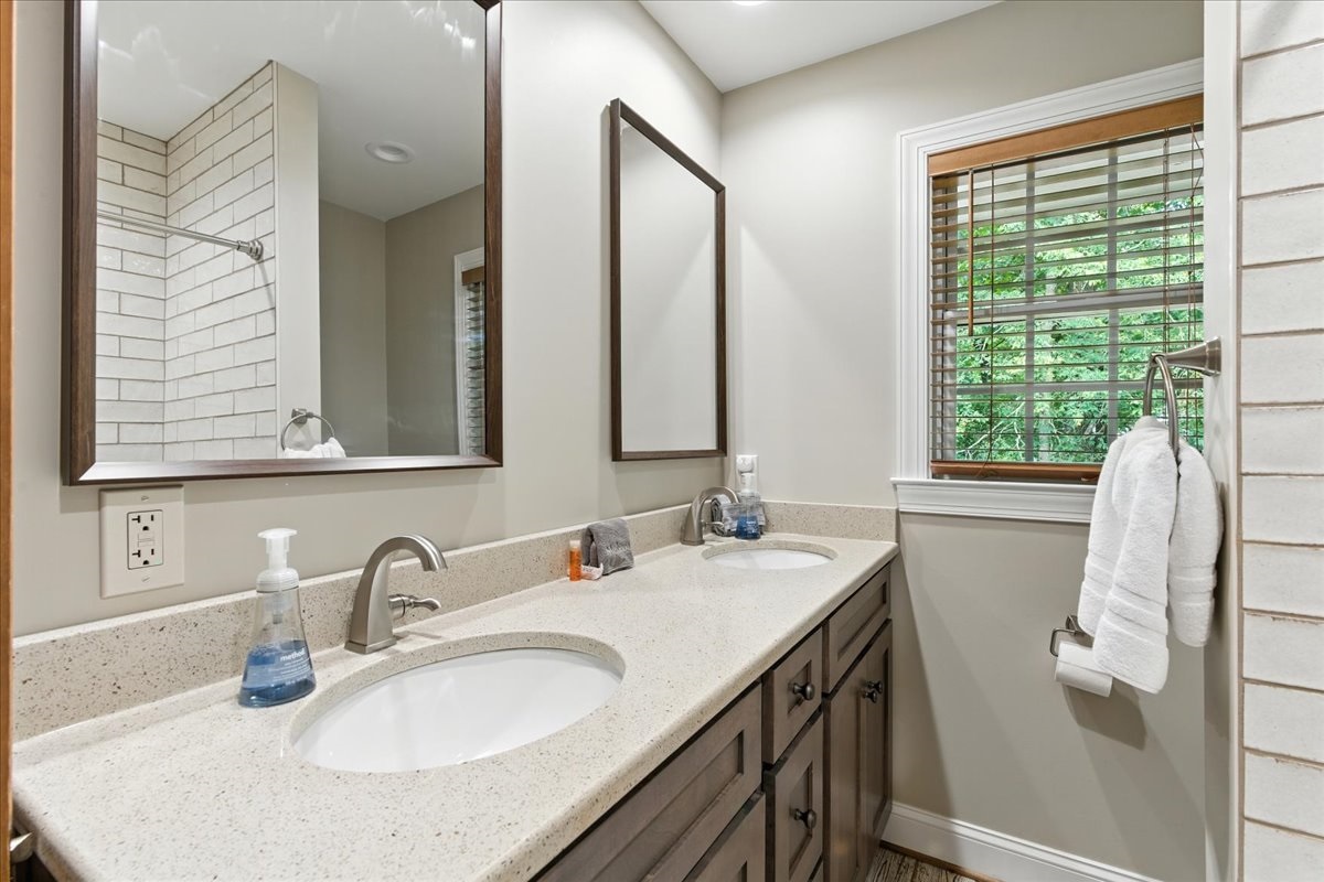 Dual vanity mirror setup—ideal for sharing.