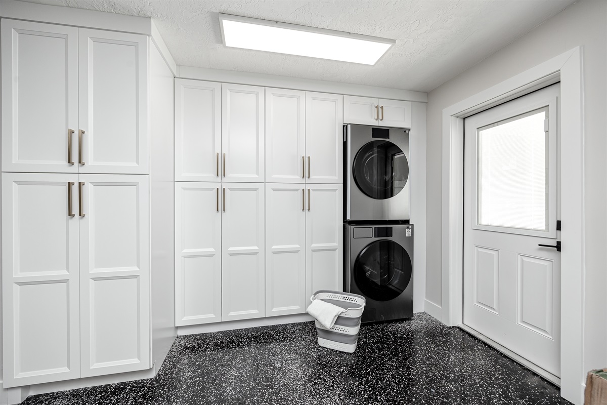 Washer & Dryer 