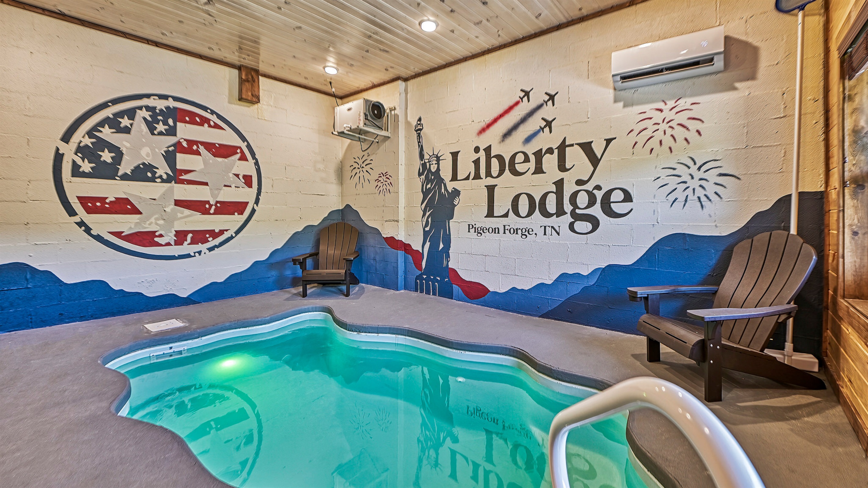 Ideal Location! Pool & Hot Tub•10% First Responder 6