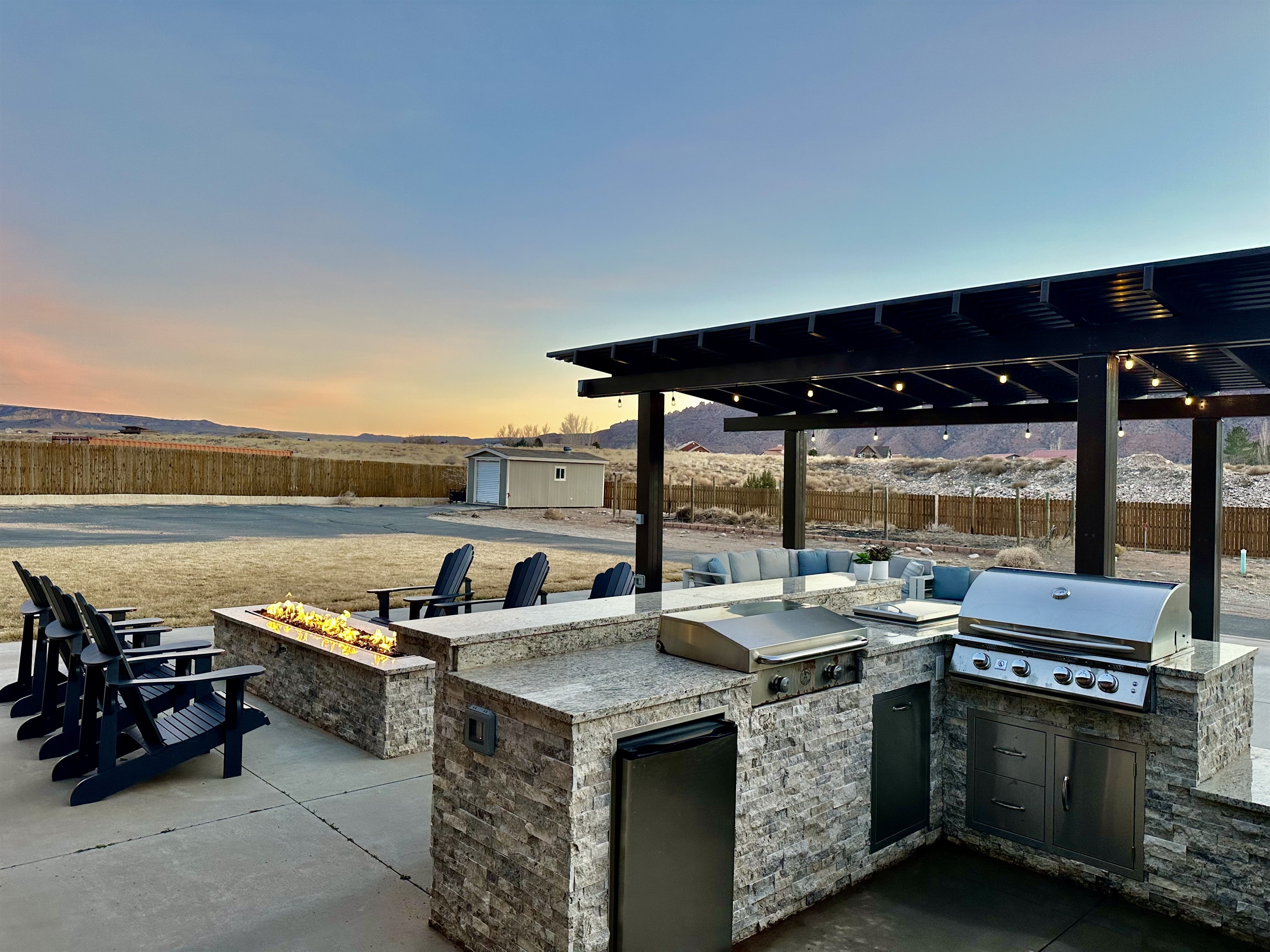 Outdoor Kitchen