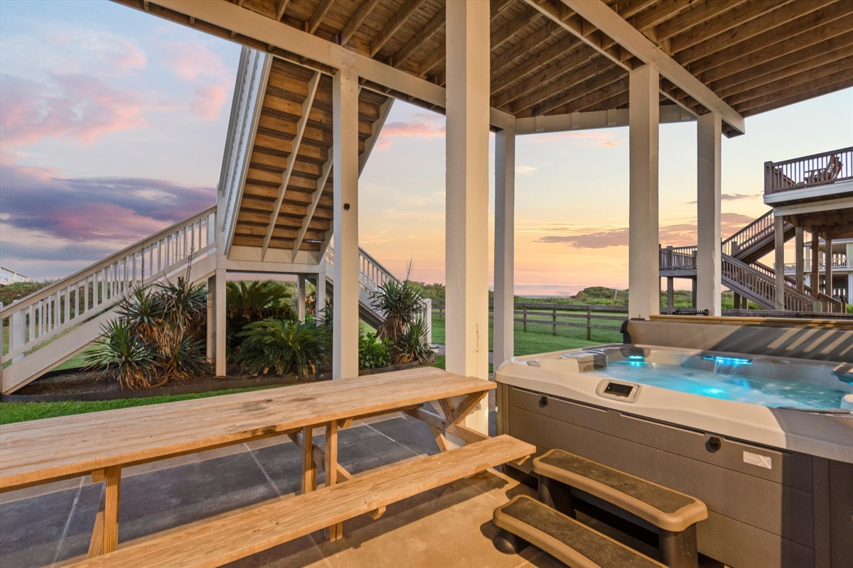 eb582bbf129d4f5b9a6c3ea7d5452d36 Large | Beachhouse | Texas | TX | Vacation Homes | Galveston | Crystal Beach | Kokomo | Breezy Days | Beachfront Elegance | Sunrise Serenity | Southern Sands Property Management, LLC