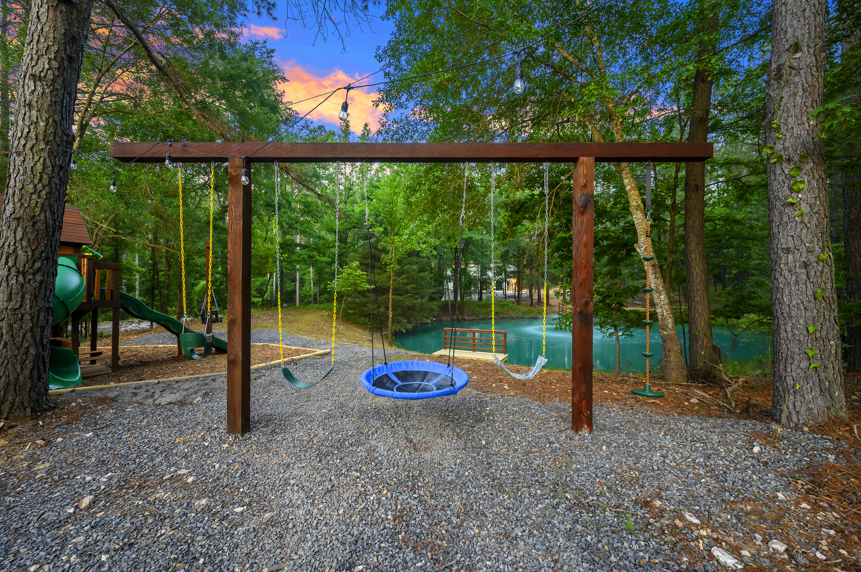 Swing, climb & play with the pond as your backdrop. Multiple swings, a saucer swing & climbing rope create a kid favorite, while the pondside setting makes it just as peaceful for adults.
