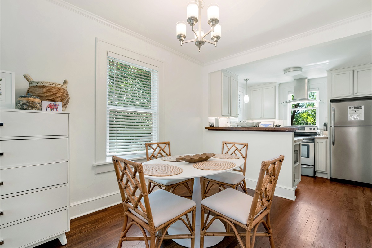 Open floorpan with lots of light!