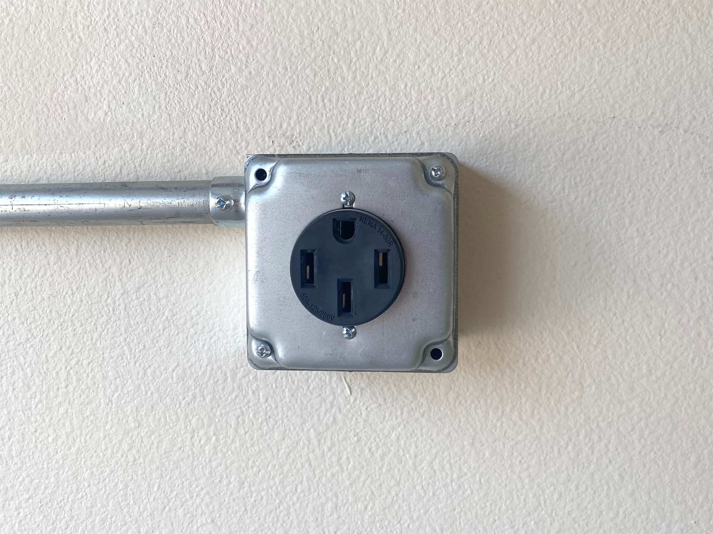 EV charger: 50 amp outlet