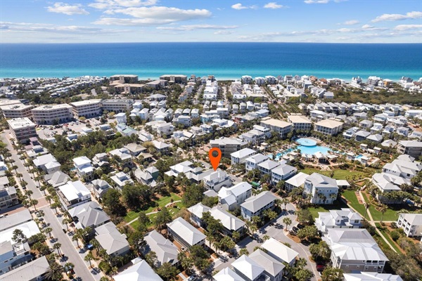 Ideal spot in the neighborhood!