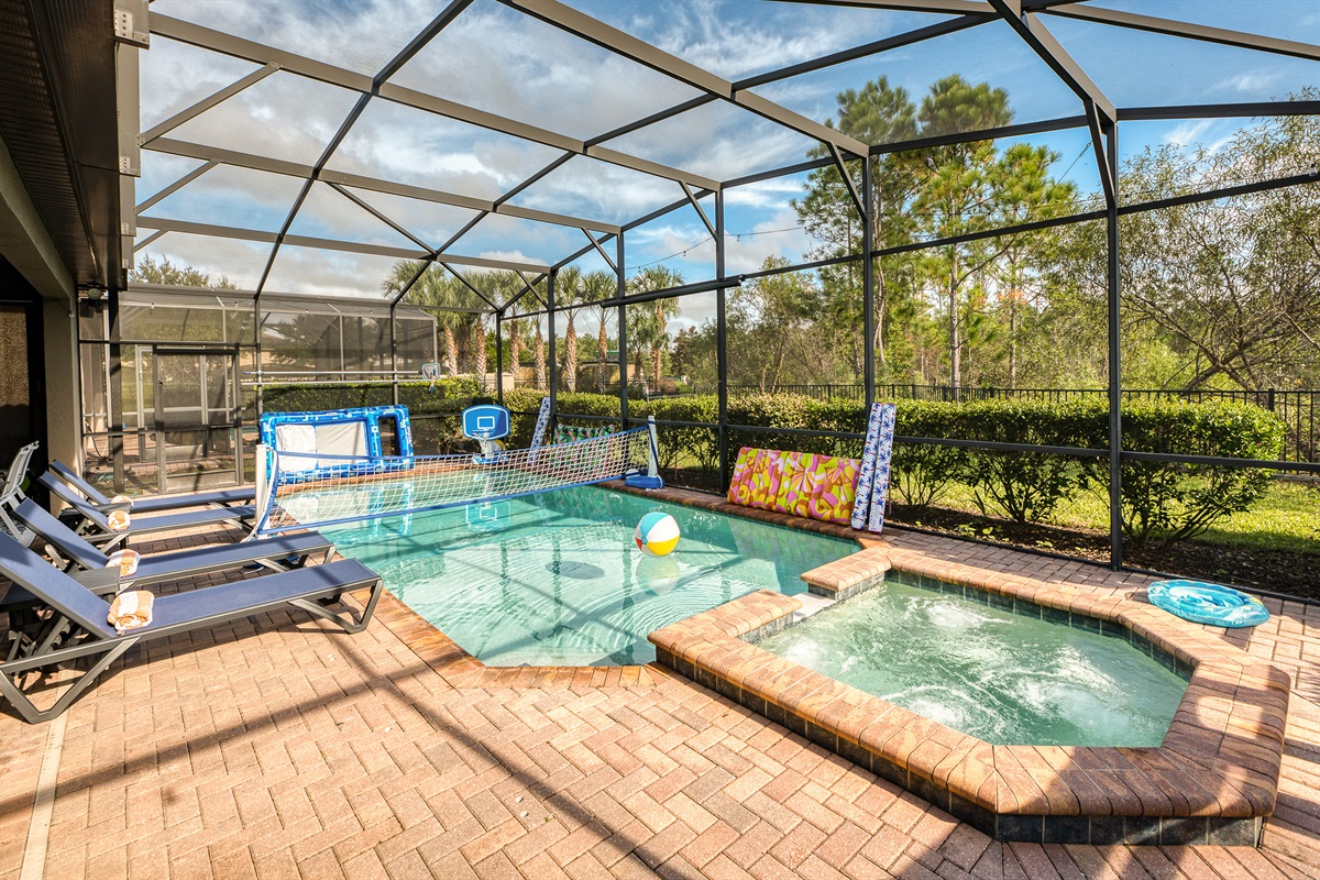 Twin Palms Villa: Pool