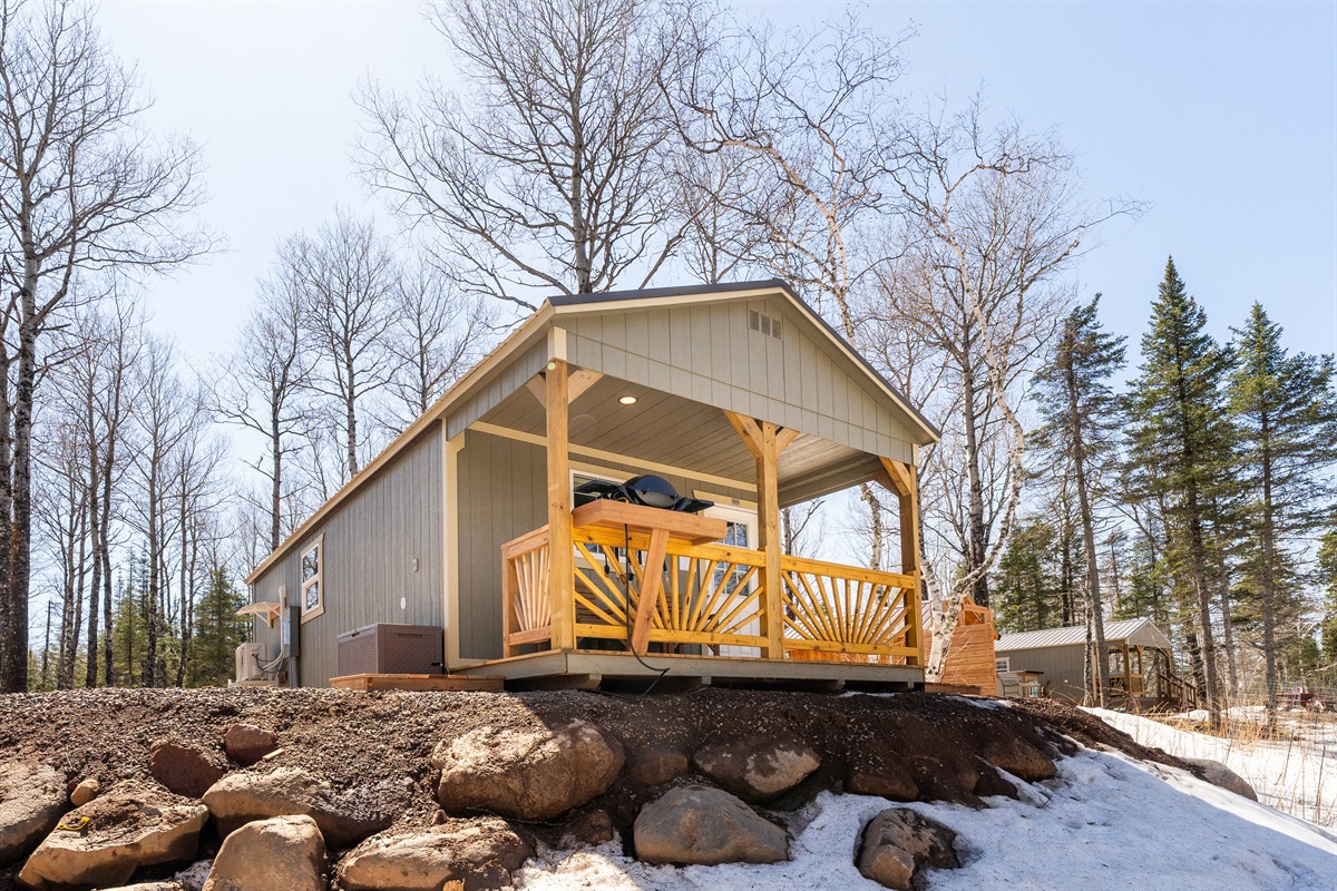 Ridge Cabin - Front Porch