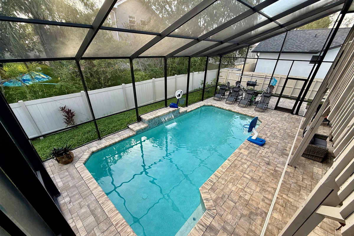 The gentle splash of water creates a spa-like ambiance that’s both calming and luxurious.