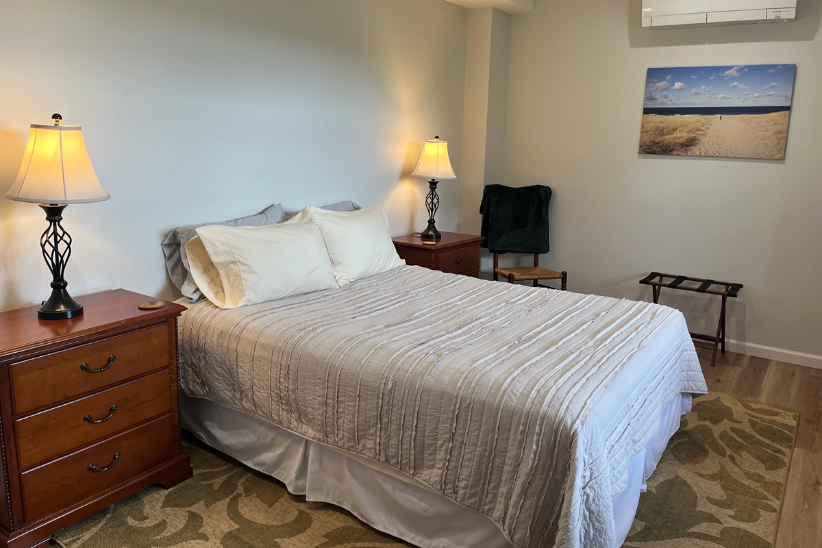 Lower level Queen bedroom #2