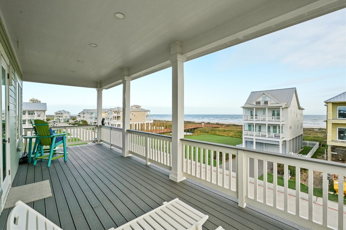 ebd123e414c04d058eb3ca5d308b12a9 Large | Beachhouse | Texas | TX | Vacation Homes | Galveston | Crystal Beach | Kokomo | Breezy Days | Beachfront Elegance | Sunrise Serenity | Southern Sands Property Management, LLC