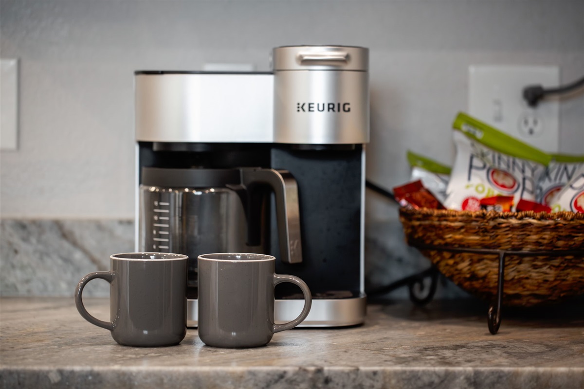 Wake up with our coffee bar & local brew goodies