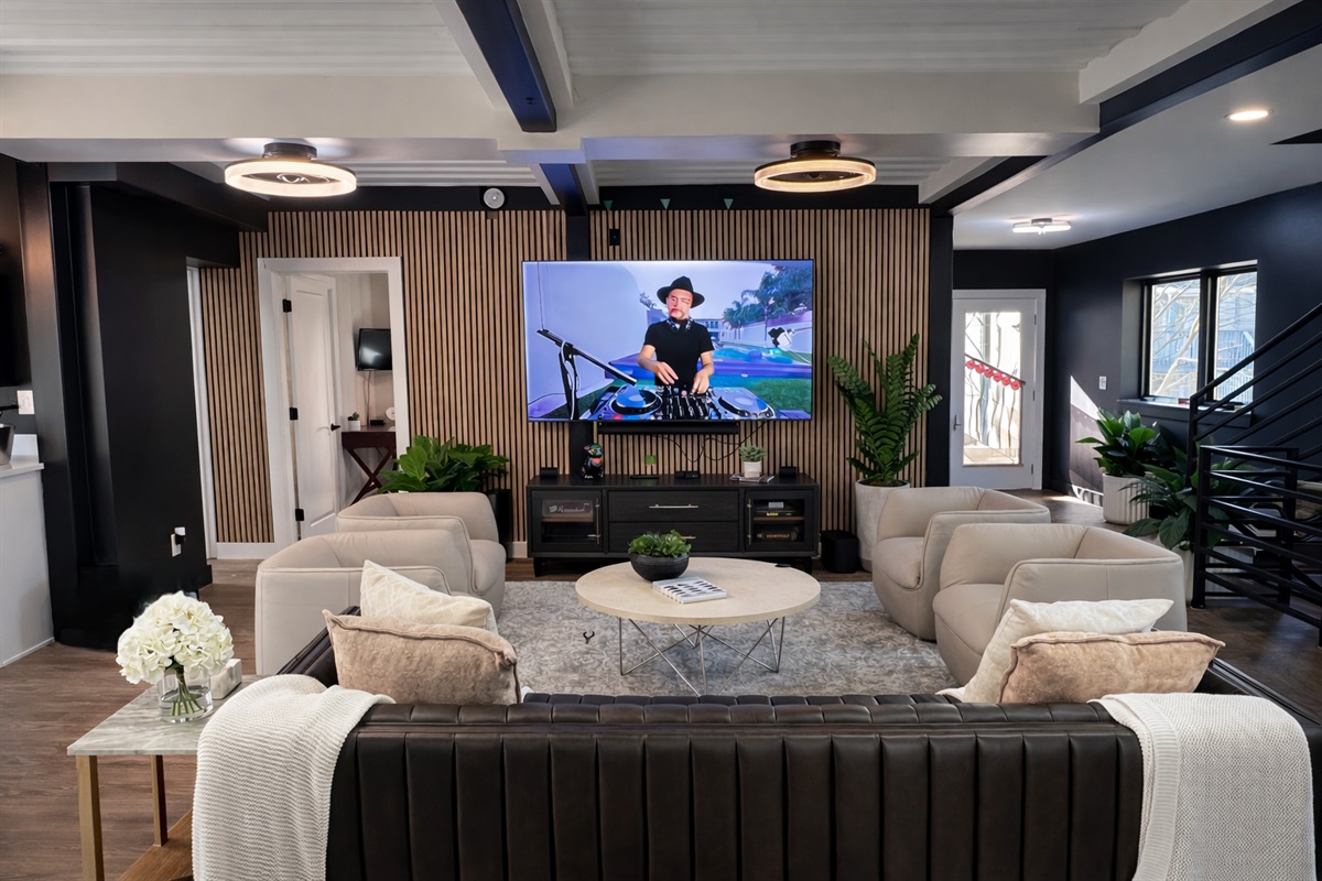 The Edgewood Social House, photo 1