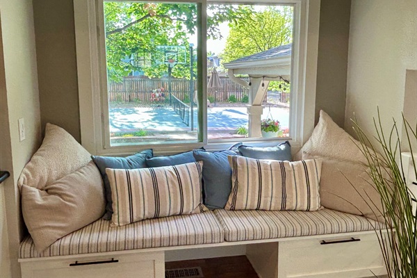 Cozy spaces to hold court.