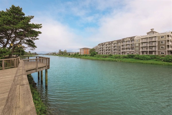 Views of the Necanicum river right across from the condo complex