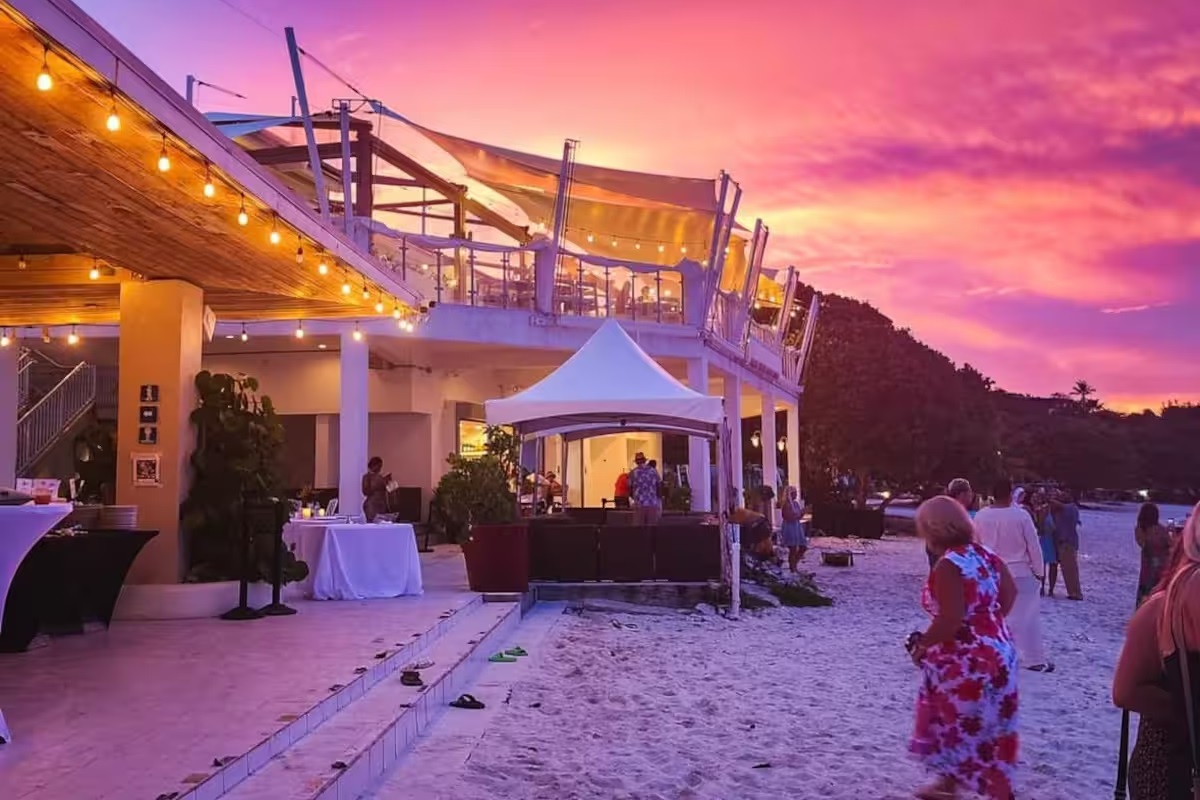 Capture incredible sunsets!