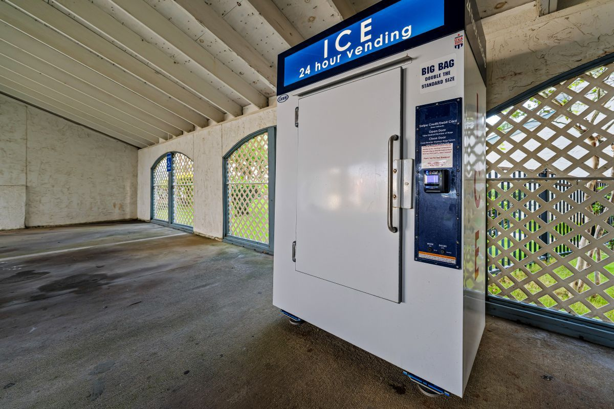 Ice Vending Machine