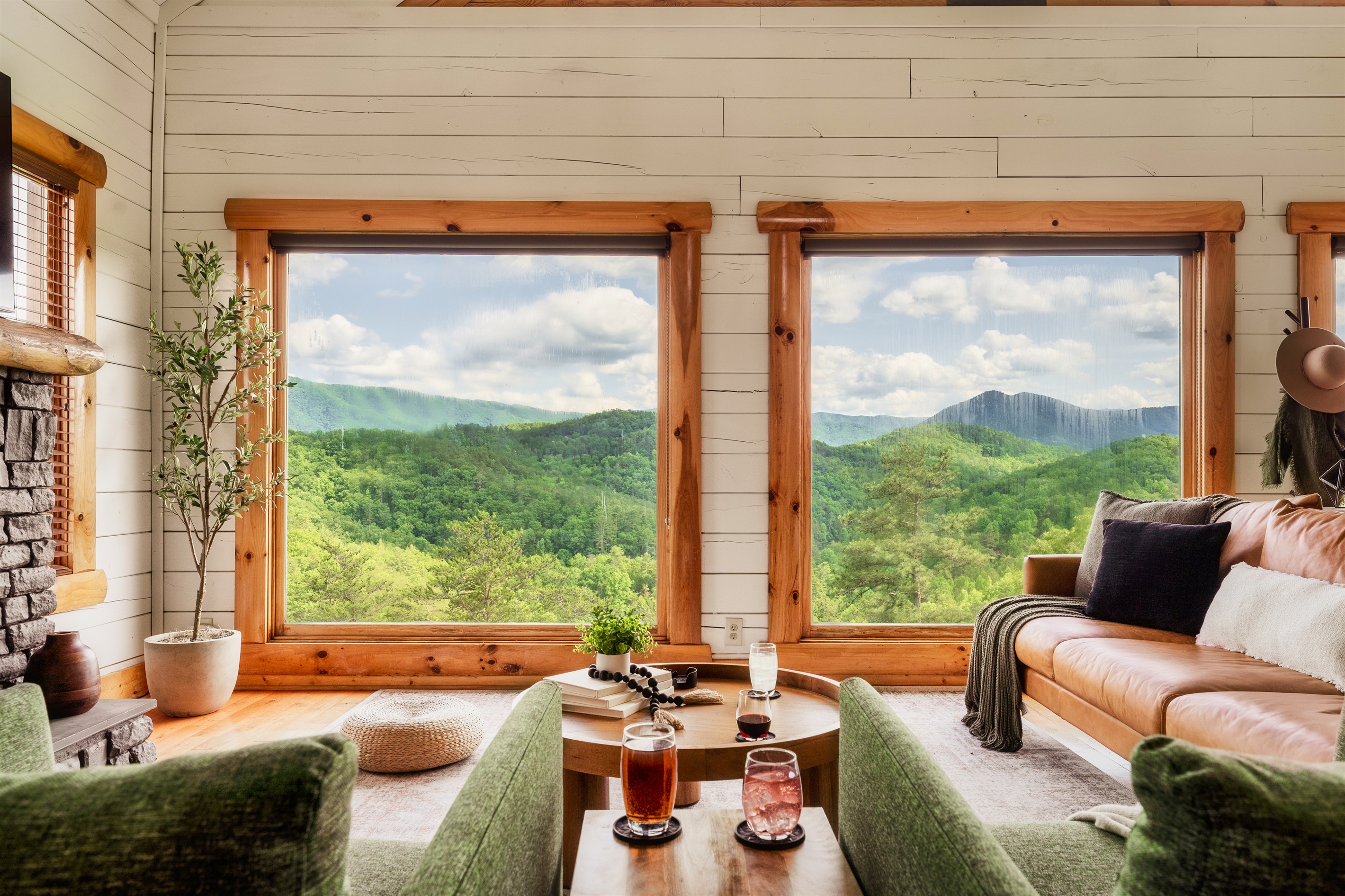 Welcome to your slice of paradise!  Step into our cozy million-dollar view right from your living room.  Nestled in nature's embrace, every moment here feels like a warm hug. Come unwind, rela