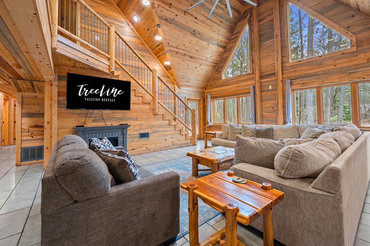 Natural light fills the living area, creating an open and welcoming atmosphere that feels both comfortable and relaxing.