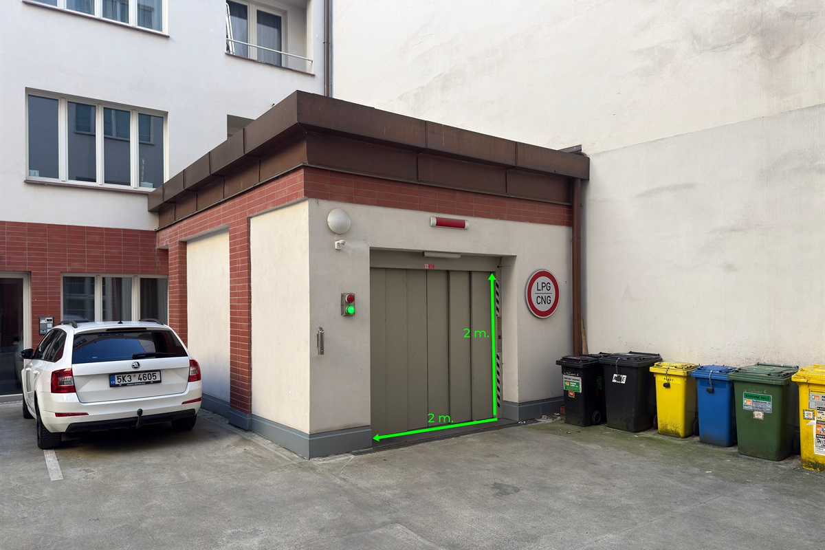 The apartment comes with a free parking spot in the underground garage. Please note that the entrance dimensions are 2m x 2m