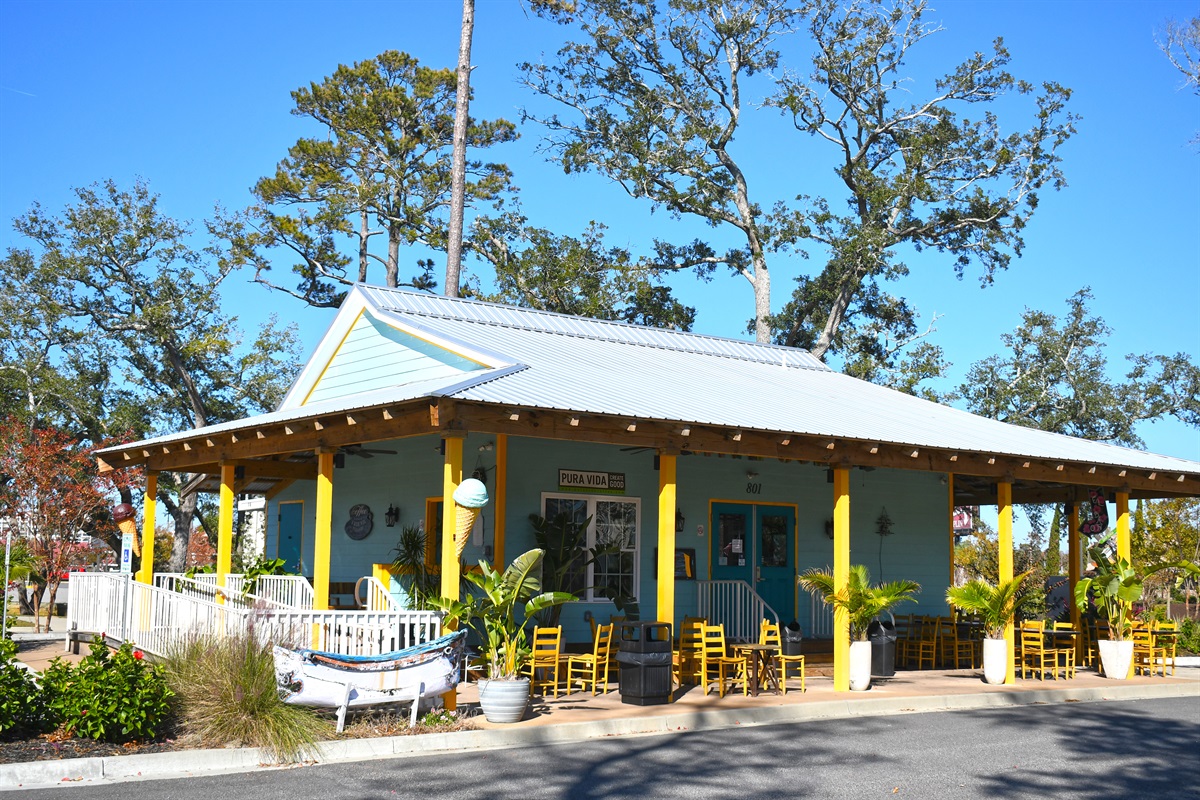 Lots of Local Food and Entertainment Nearby