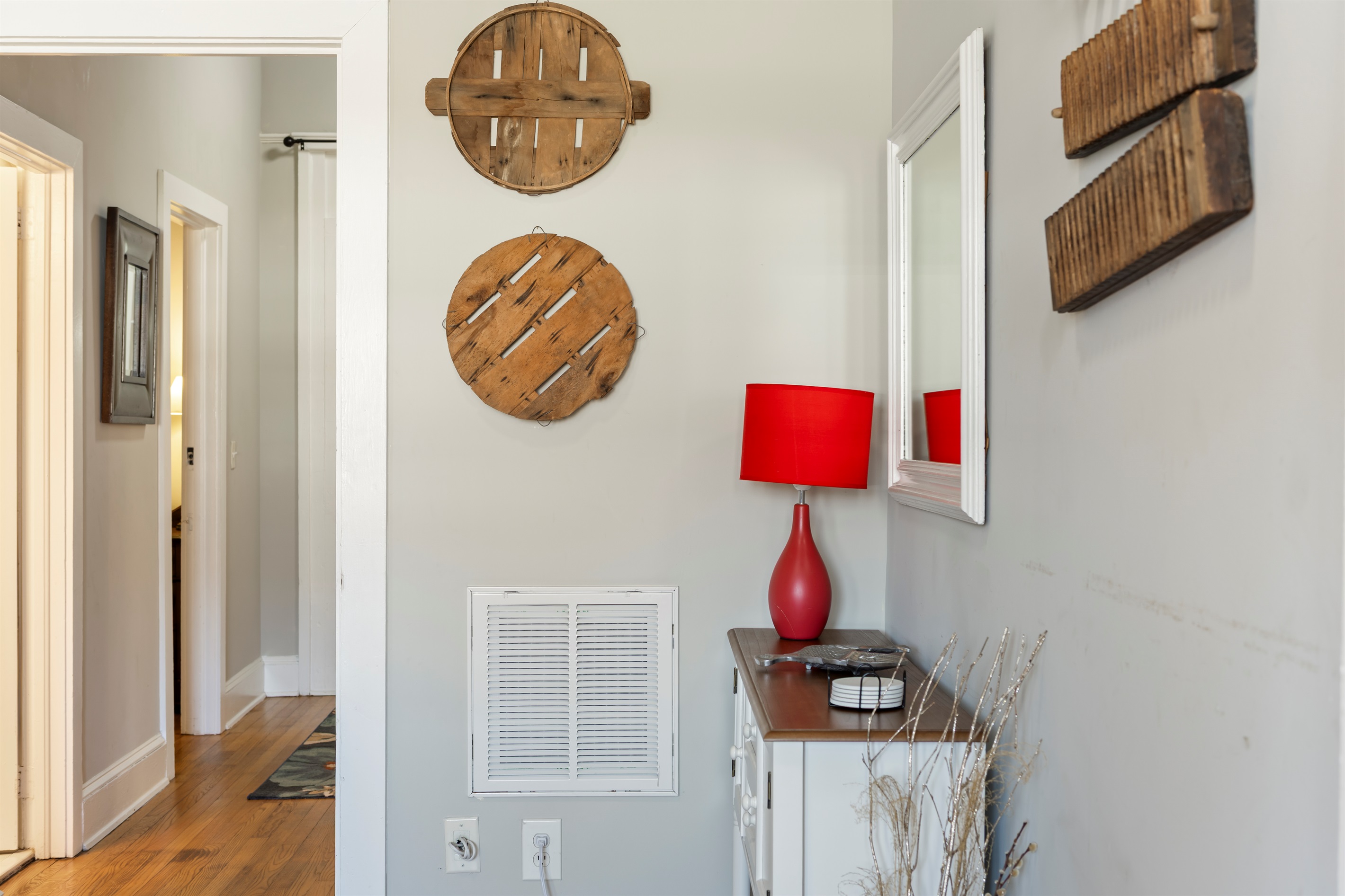 Fun, farmhouse decor